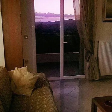 Villa Beautiful & Cosy 5-bedroom - Peloponnese